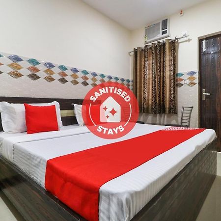 Oyo 49095 Hotel K Fort Abadpura Extérieur photo