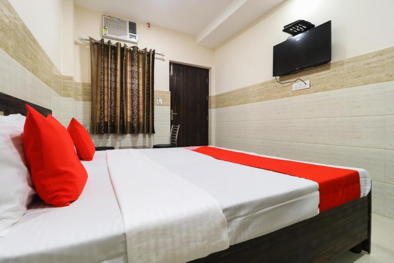 Oyo 49095 Hotel K Fort Abadpura Extérieur photo