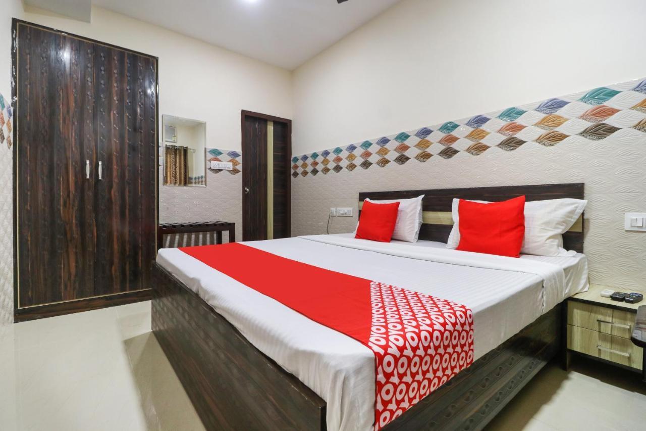 Oyo 49095 Hotel K Fort Abadpura Extérieur photo