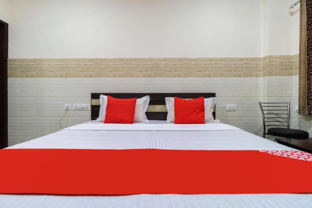 Oyo 49095 Hotel K Fort Abadpura Extérieur photo
