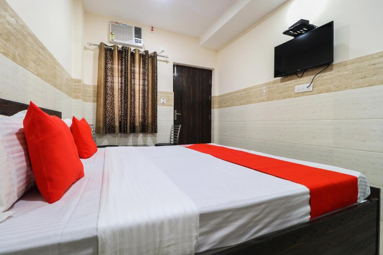 Oyo 49095 Hotel K Fort Abadpura Extérieur photo