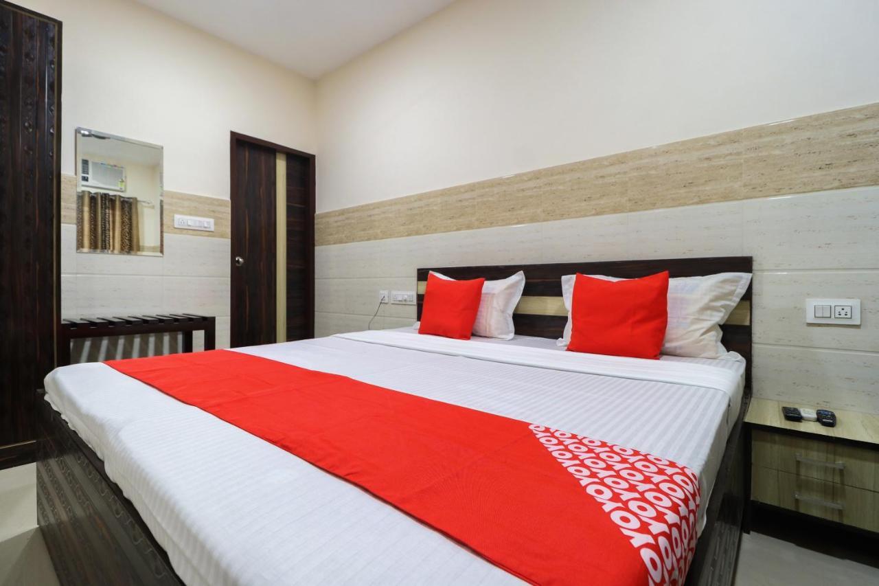 Oyo 49095 Hotel K Fort Abadpura Extérieur photo