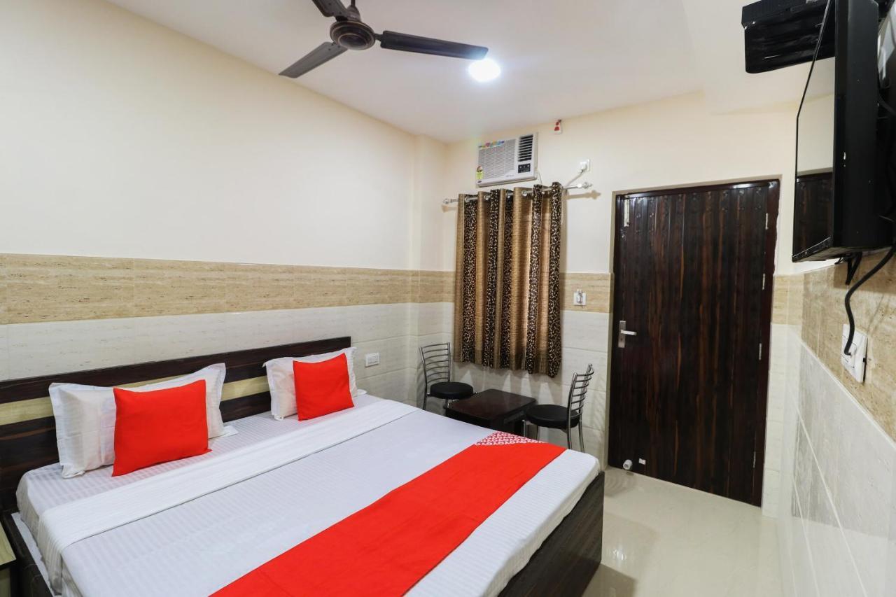 Oyo 49095 Hotel K Fort Abadpura Extérieur photo