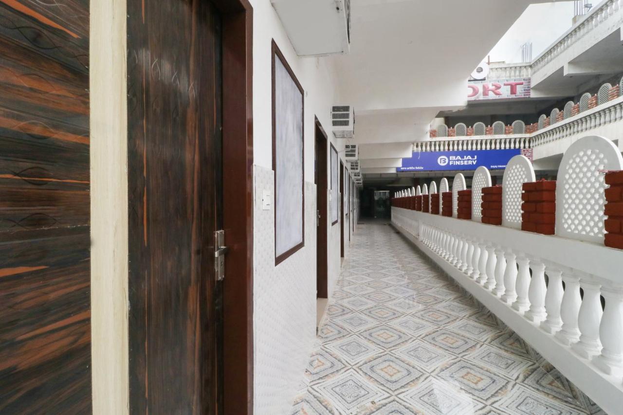 Oyo 49095 Hotel K Fort Abadpura Extérieur photo
